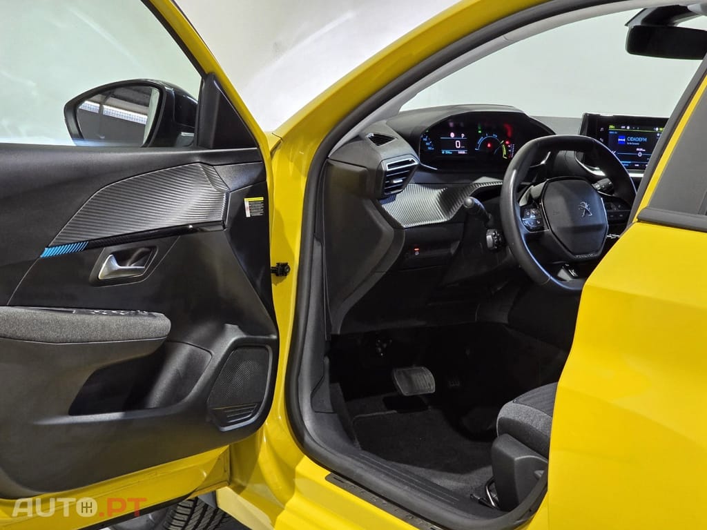 Peugeot E-208 50 kWh Style