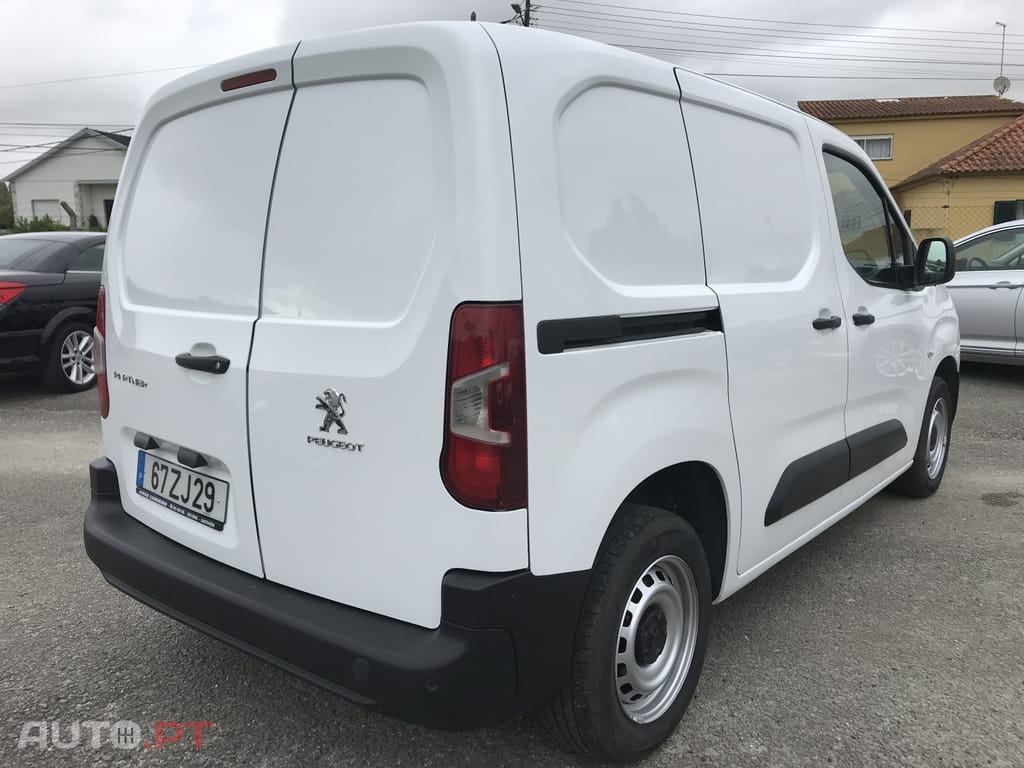Peugeot Partner 1.5 BlueHDi Asphalt Standard
