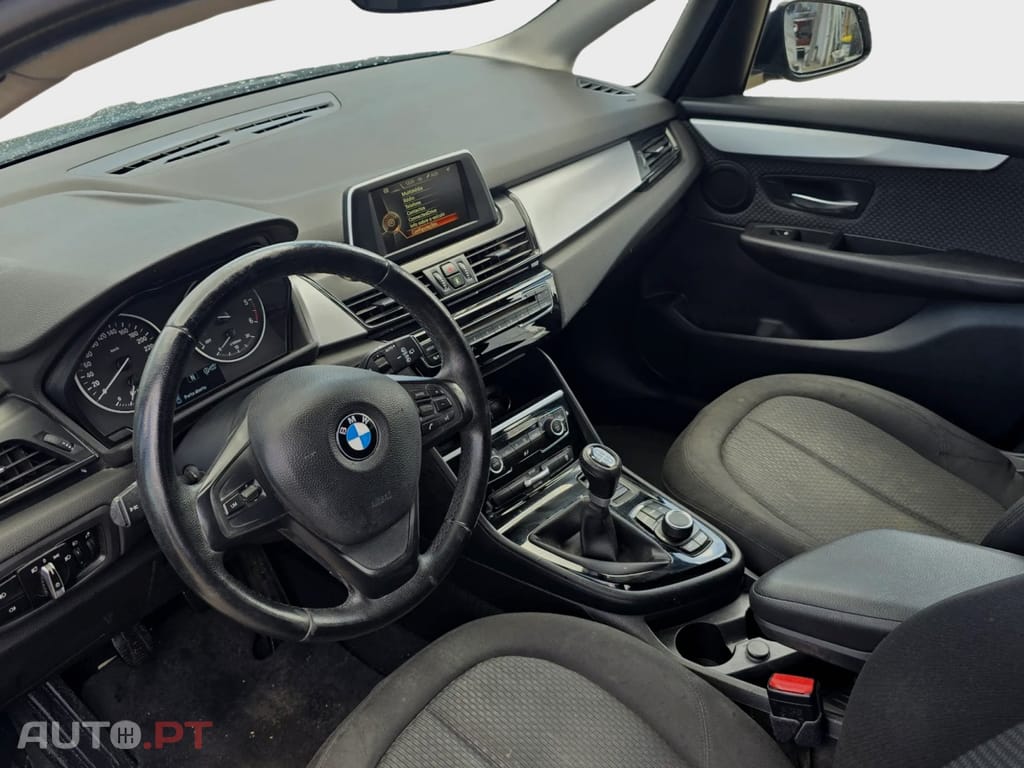 BMW 214 d Advantage