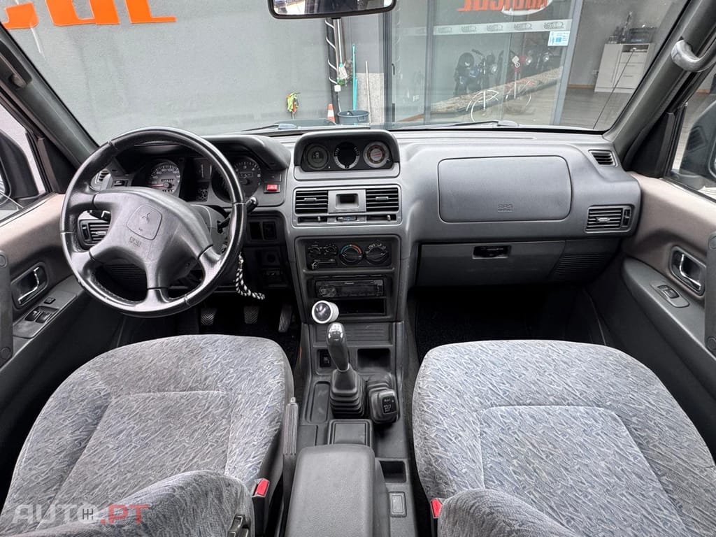 Mitsubishi Pajero 2.8 TD GLS