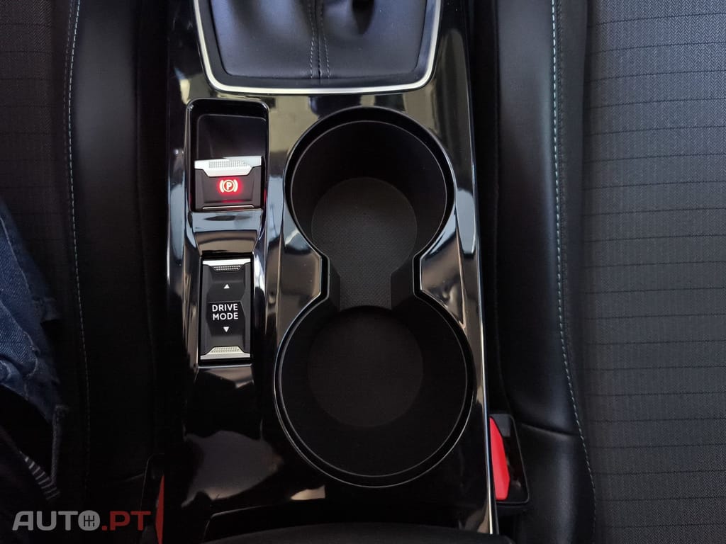 Peugeot 2008 1.2 PureTech Allure Pack