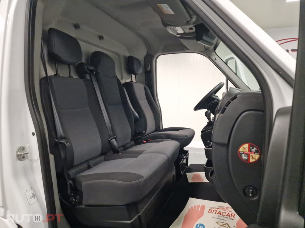 Renault Master L2H2 3.5T 2.3 DCI 130CV GPS CAM. TRASEIRA IVA DEDUTIVEL