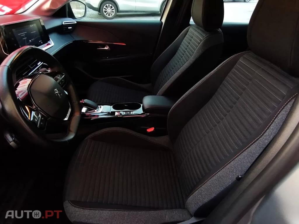 Peugeot E-208 50 kWh Active Pack