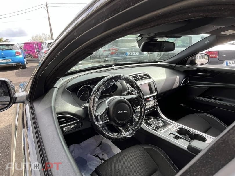 Jaguar XE 2.0 D R-Sport Aut.