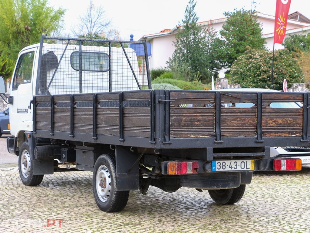 Nissan Cabstar 2.7 TD 90.32/3 L