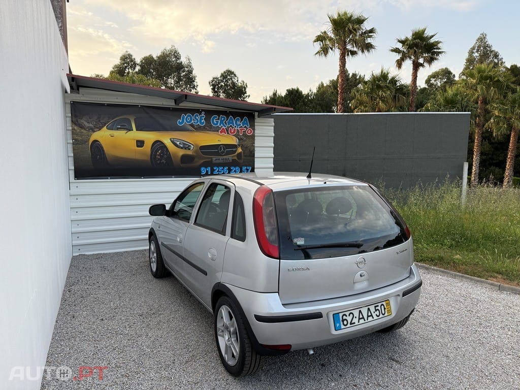 Opel Corsa 1.2 Twinport Cosmo
