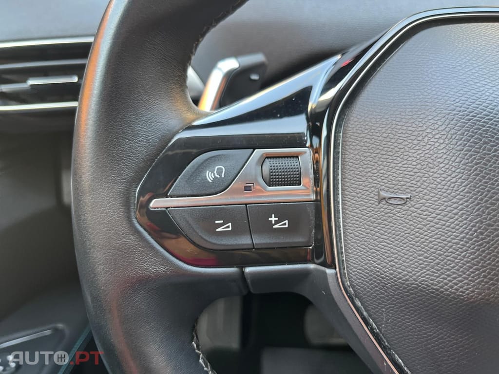 Peugeot 3008 1.6 ALLURE PACK HYBRID