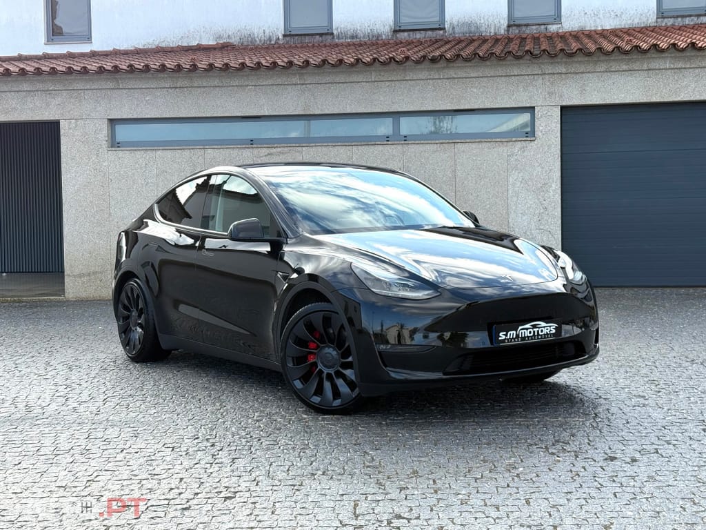 Tesla Model Y Performance Dual Motor AWD