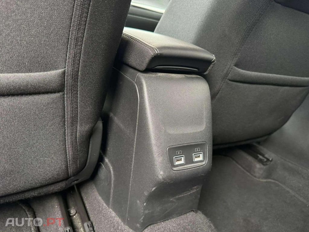 Peugeot 208 1.2 Puretech Allure Pack EAT8