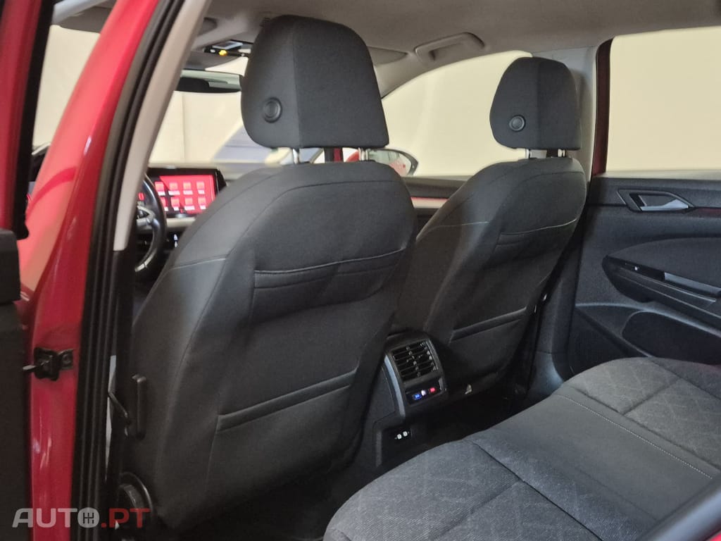 Volkswagen Golf Variant 1.5 TSI Life 