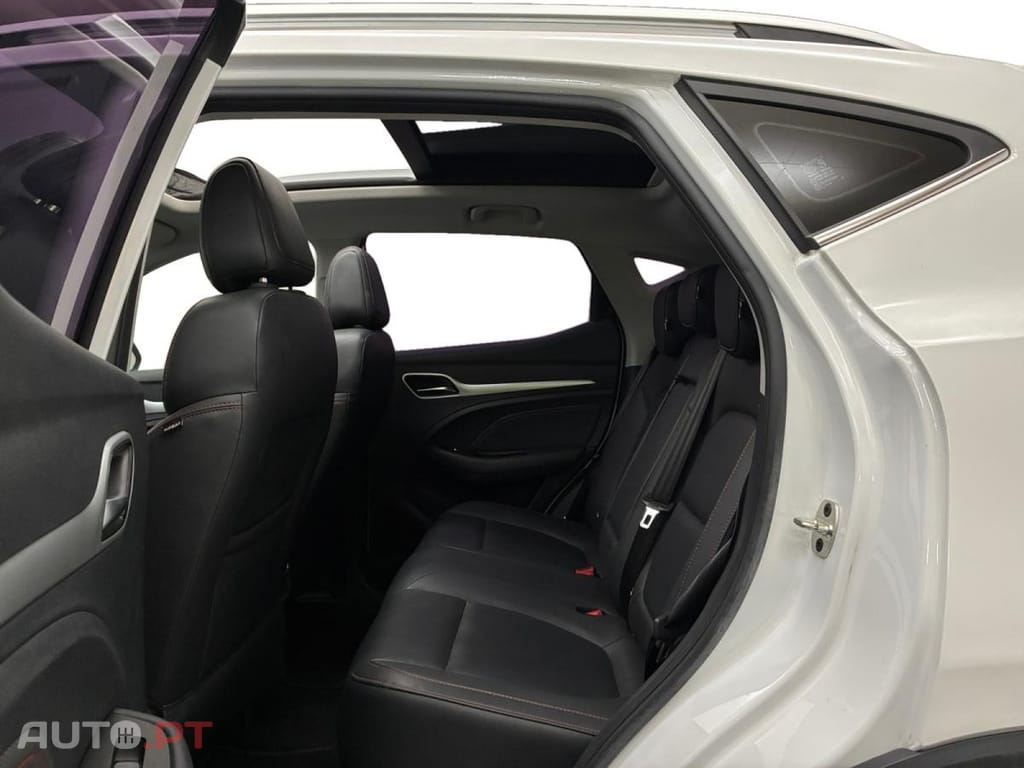 MG ZS 72.6 kWh Luxury