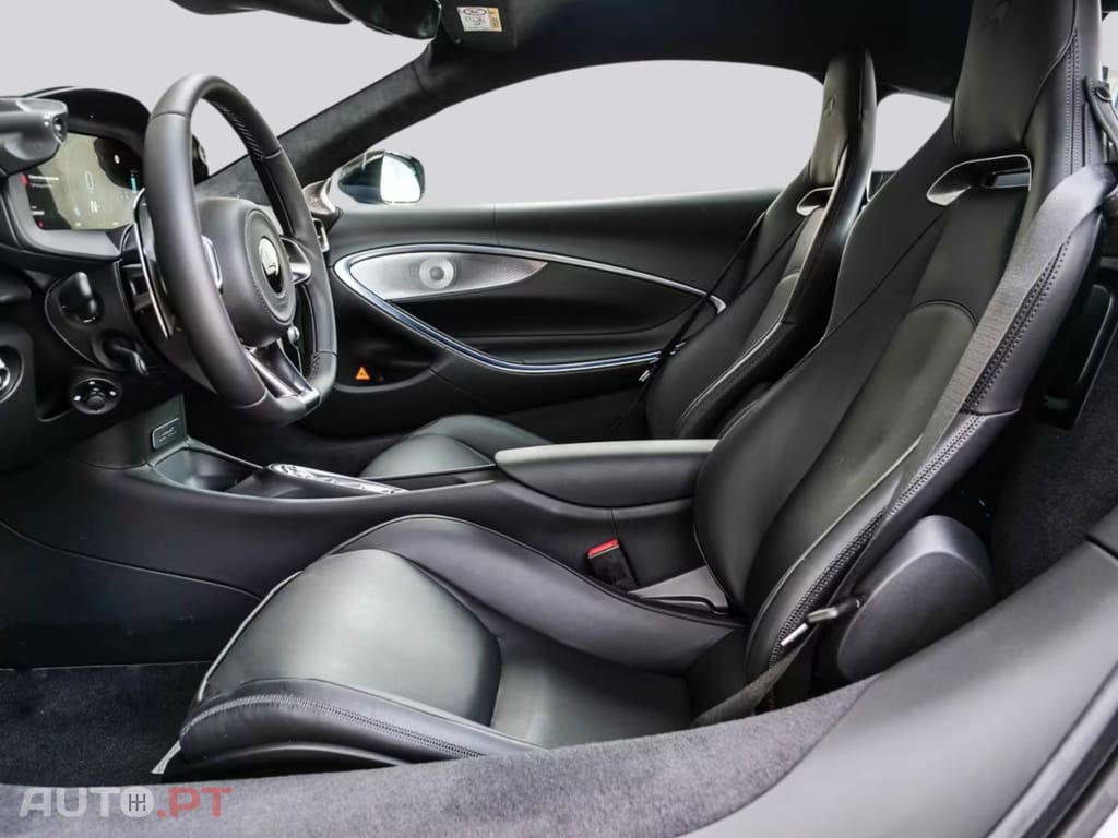 McLaren Artura I.V.A DEDUTIVEL 