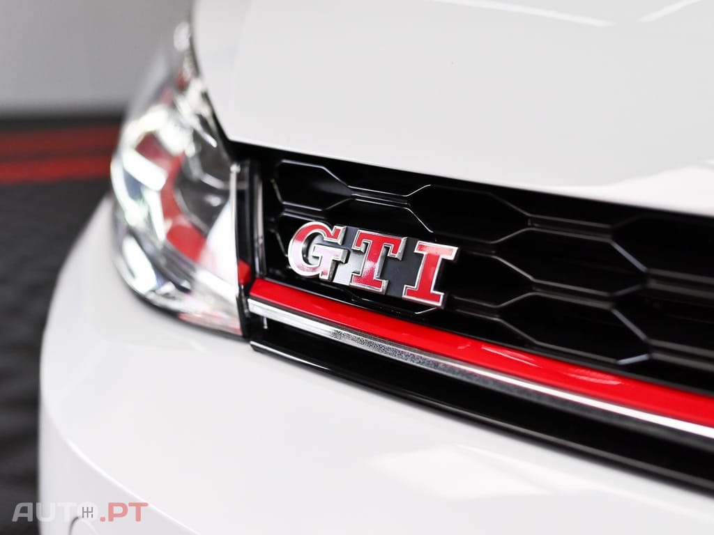 Volkswagen Golf 2.0 TSi GTi DSG Performance