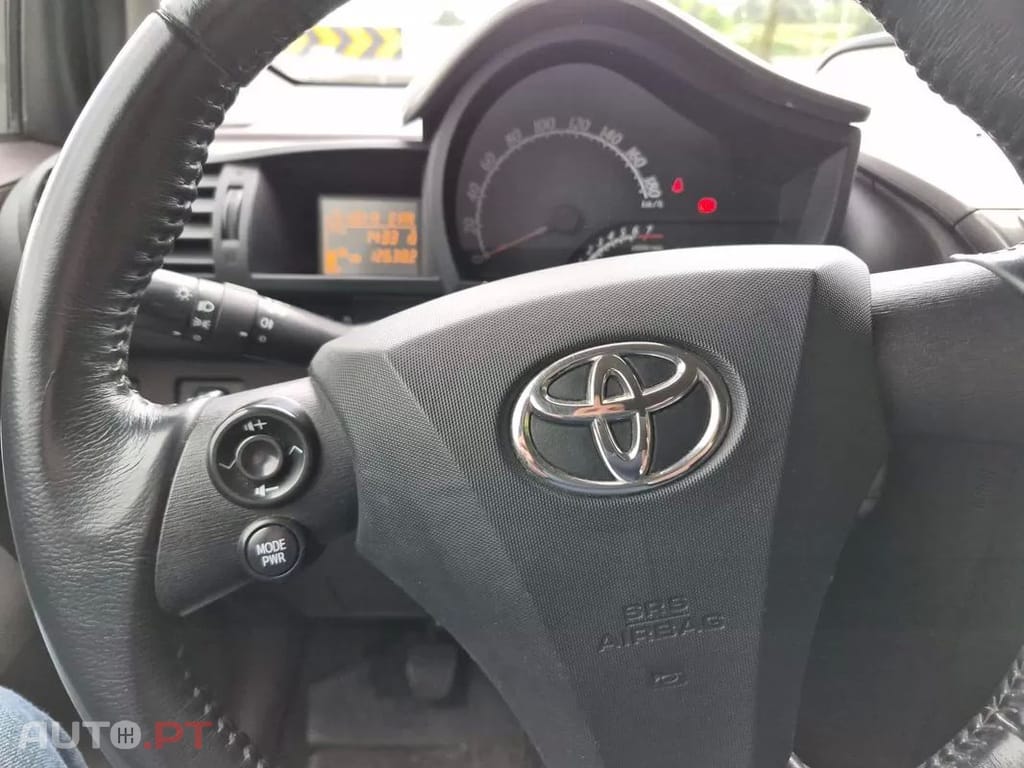 Toyota iQ 1.0 VVT-i Essential+AC