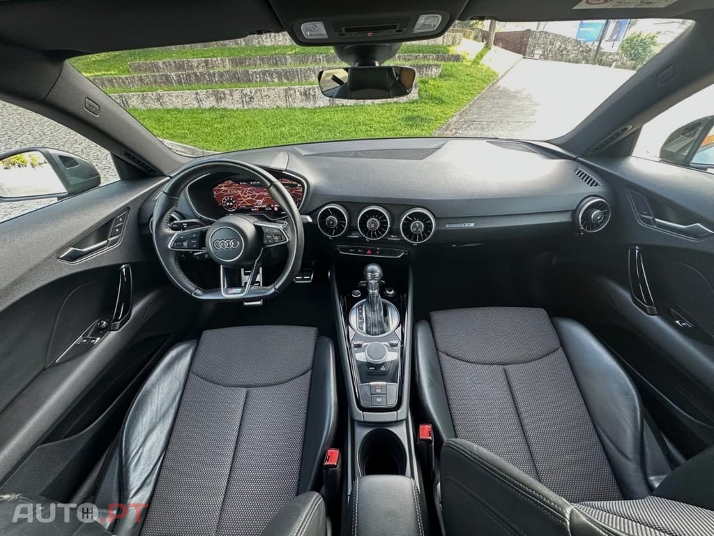 Audi TT 2.0 TFSI S-line S tronic