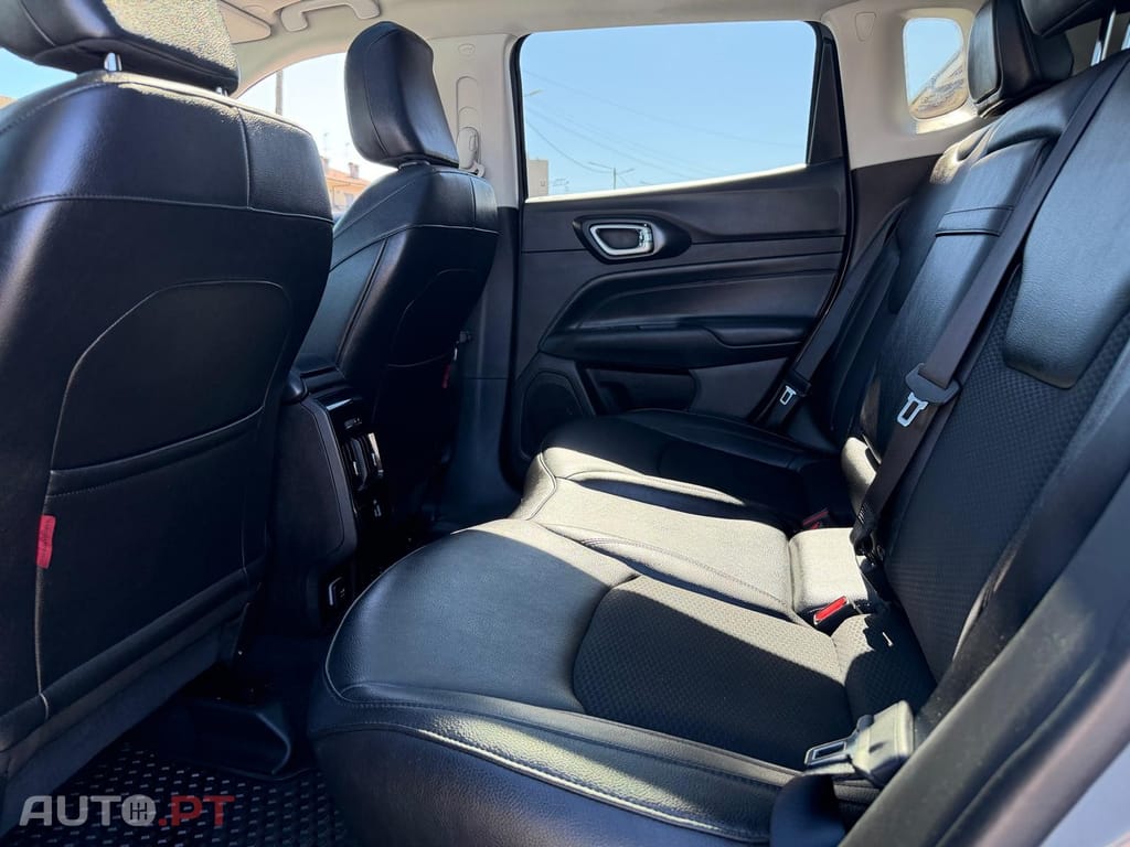 Jeep Compass 1.3 TG Trailhawk