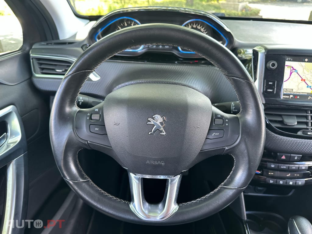 Peugeot 2008 1.2 PureTech Allure EAT6