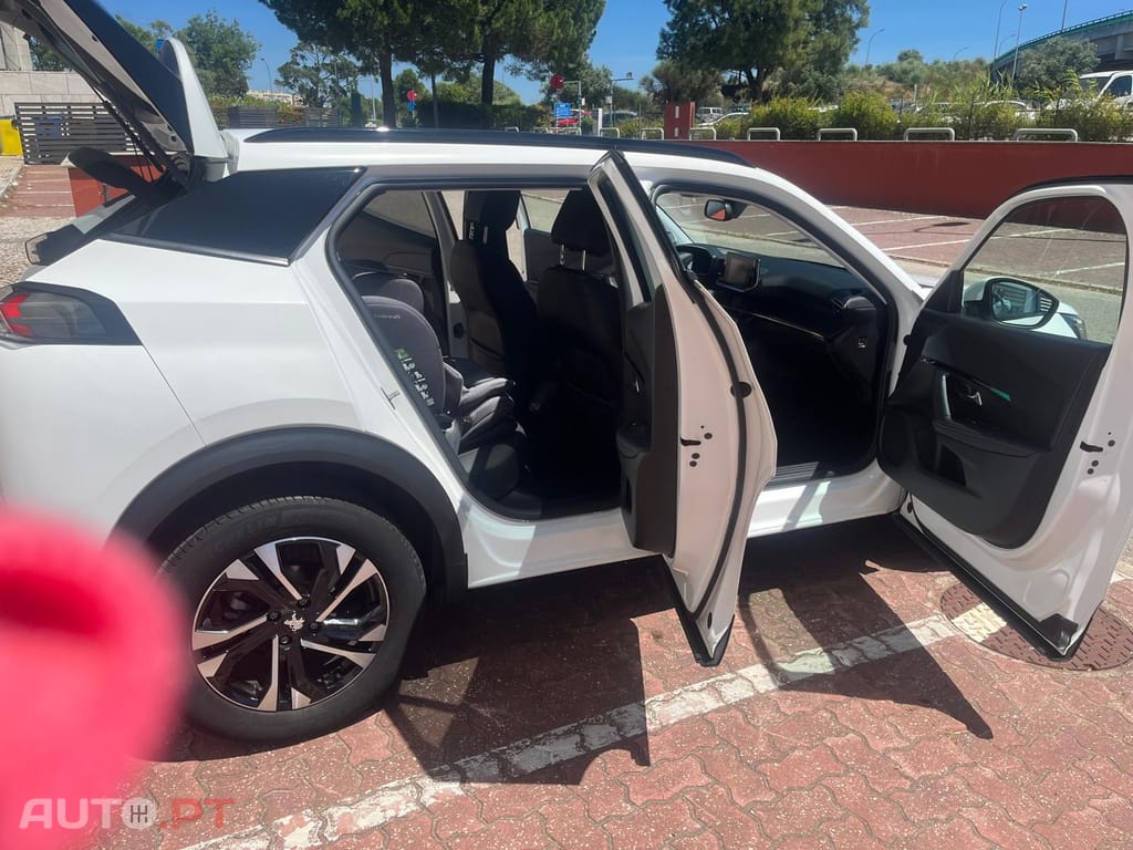 Peugeot 2008 1.2 PureTech Allure