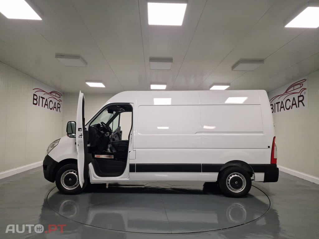 Renault Master L2H2 3.5T 2.3 DCI 130CV GPS CAM. TRASEIRA IVA DEDUTIVEL