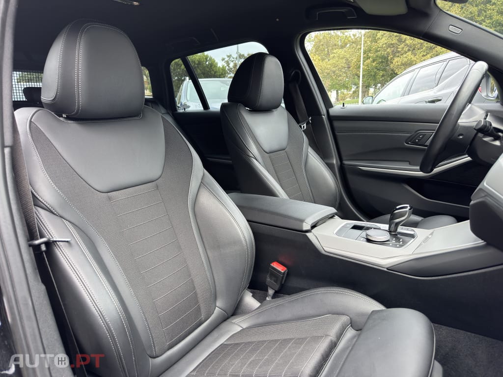 BMW 320 e Touring Line Sport Auto