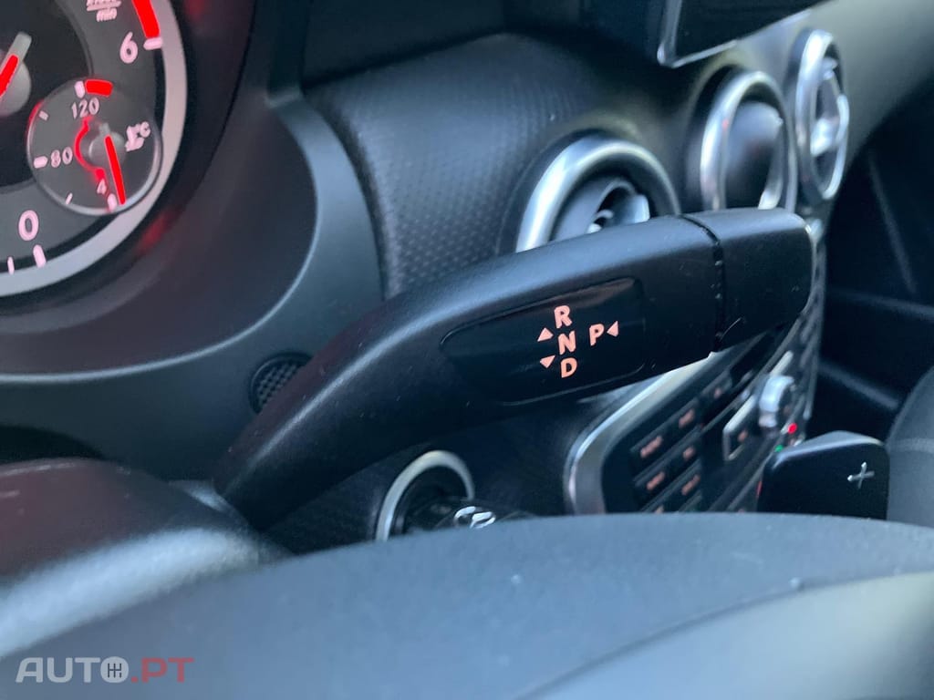 Mercedes-Benz A 180 1.8CDI Urban Cx. Aut.