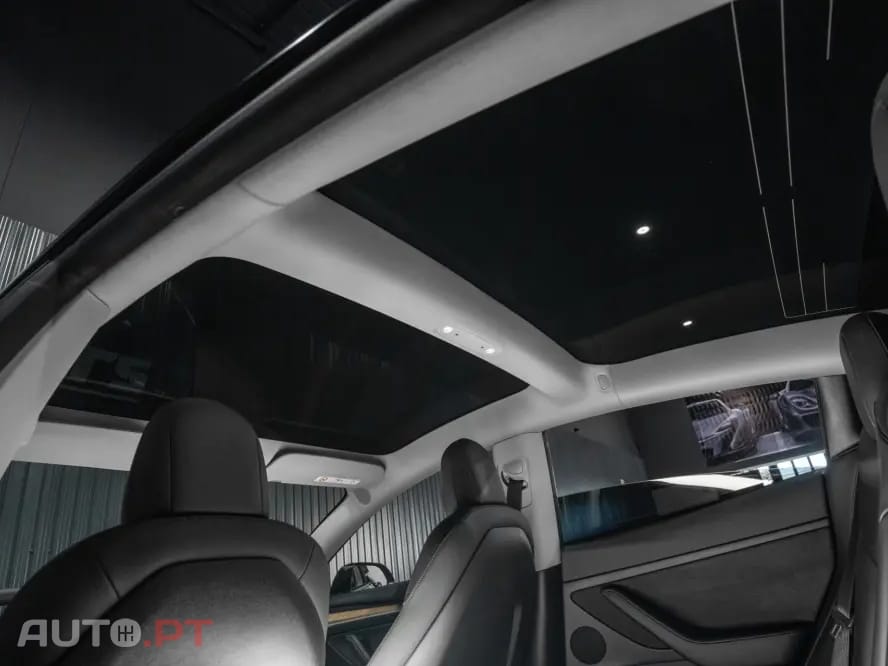 Tesla Model 3 Standard Range Plus RWD