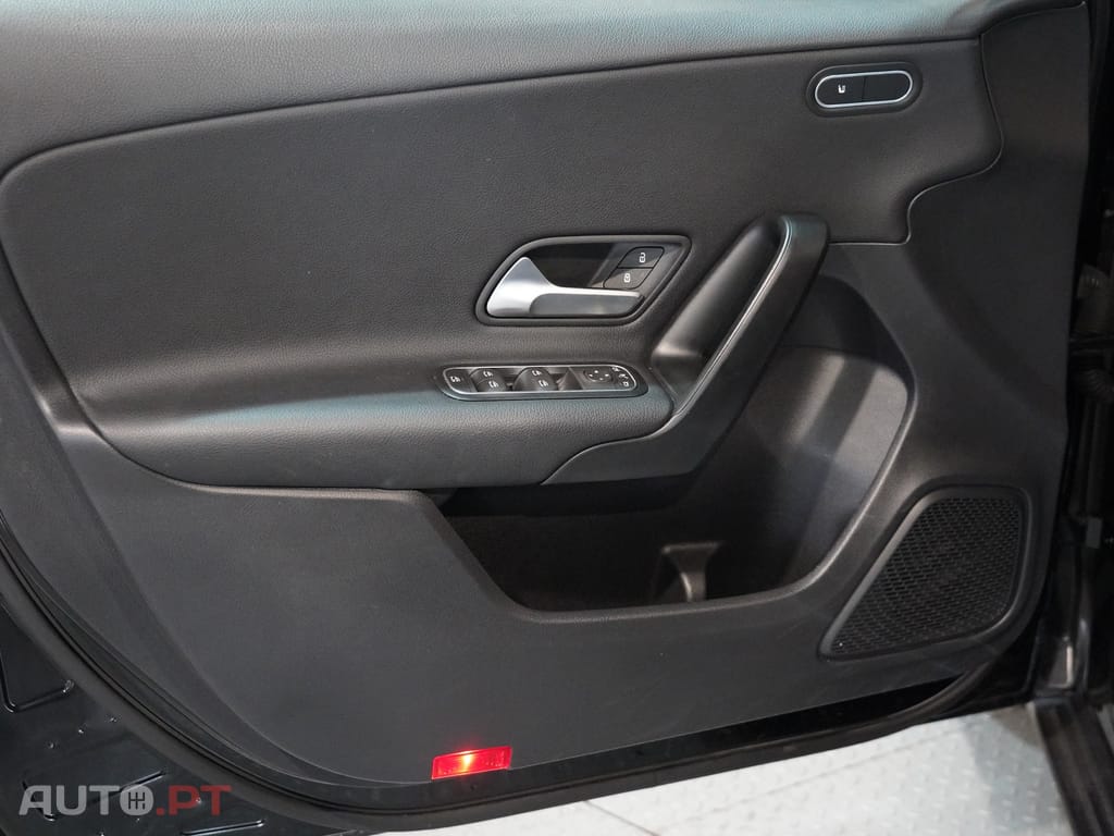 Mercedes-Benz A 160 Business Solution