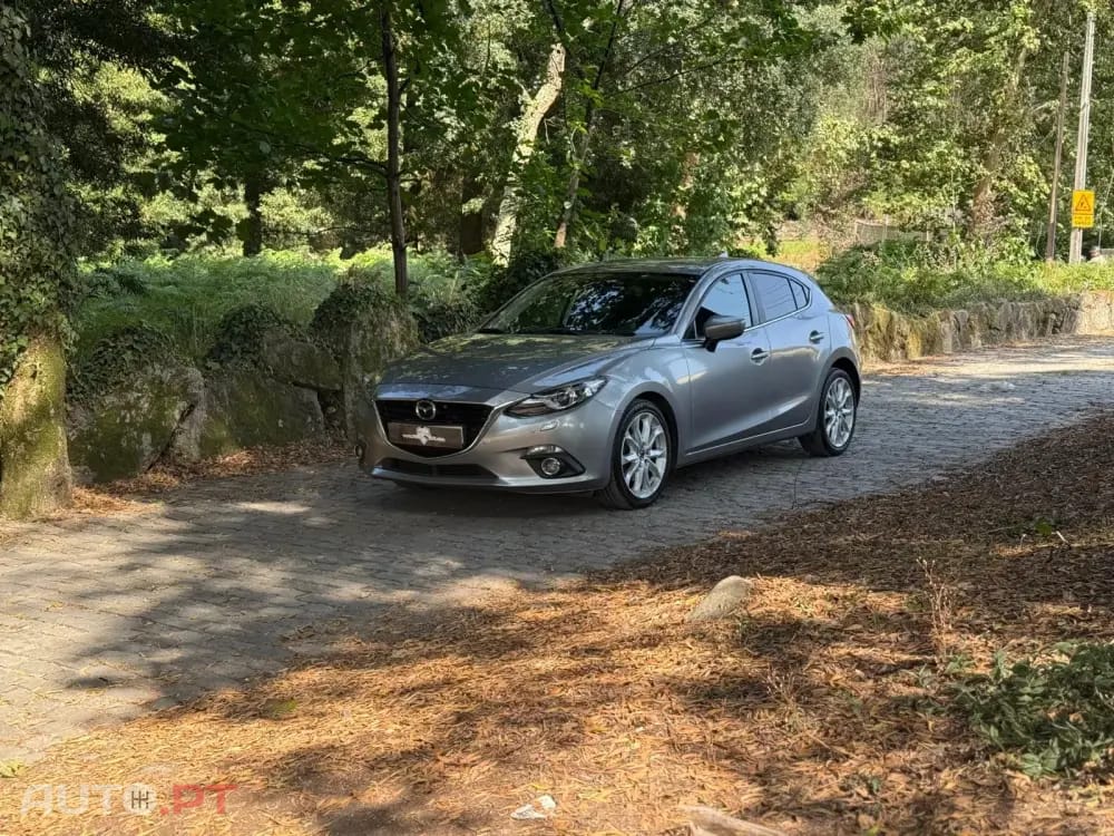 Mazda 3 1.5 Sky-D Excellence Pack Leather Navi