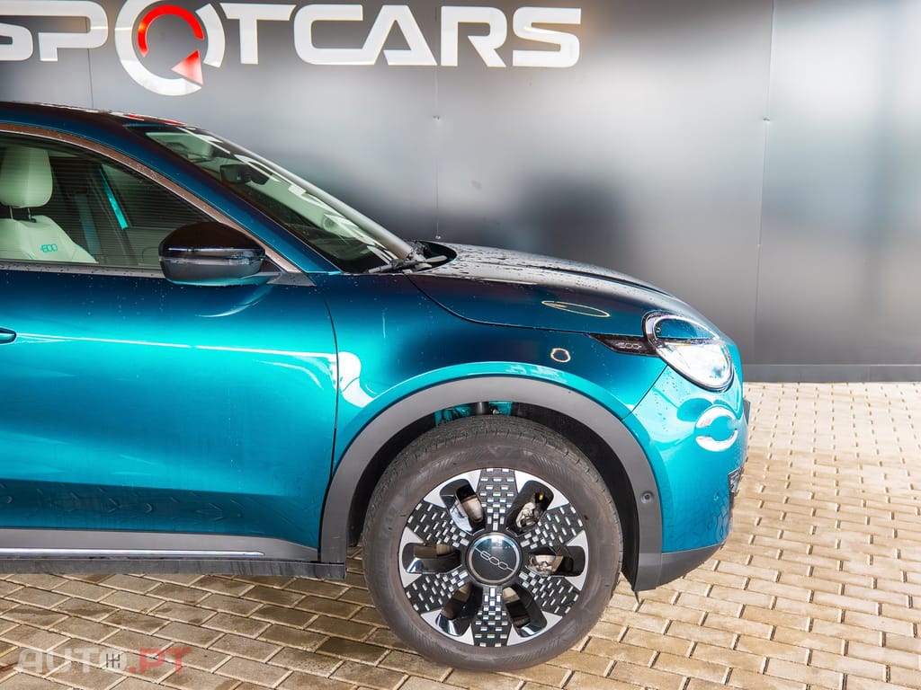 Fiat 600 1.2 Hybrid La Prima