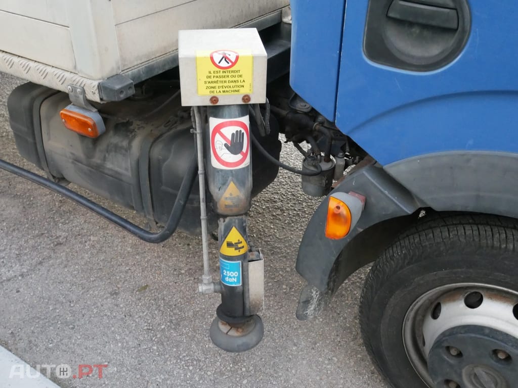 Nissan Cabstar Cab.3.0 dCi 35.15/1 Co.C.Reb.Connect — fotografia 6