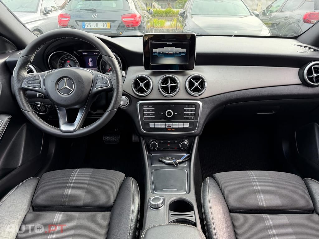 Mercedes-Benz CLA 180 d Shooting Brake Urban Aut. — fotografia 11