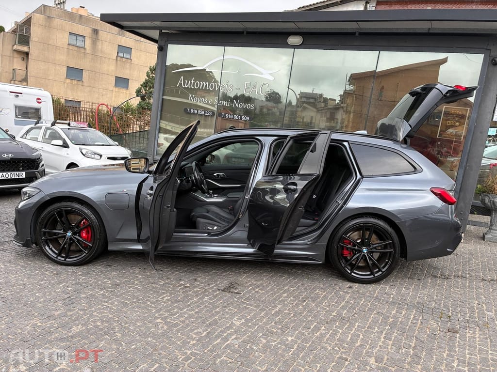 BMW 330 Pack M Auto Plug-In