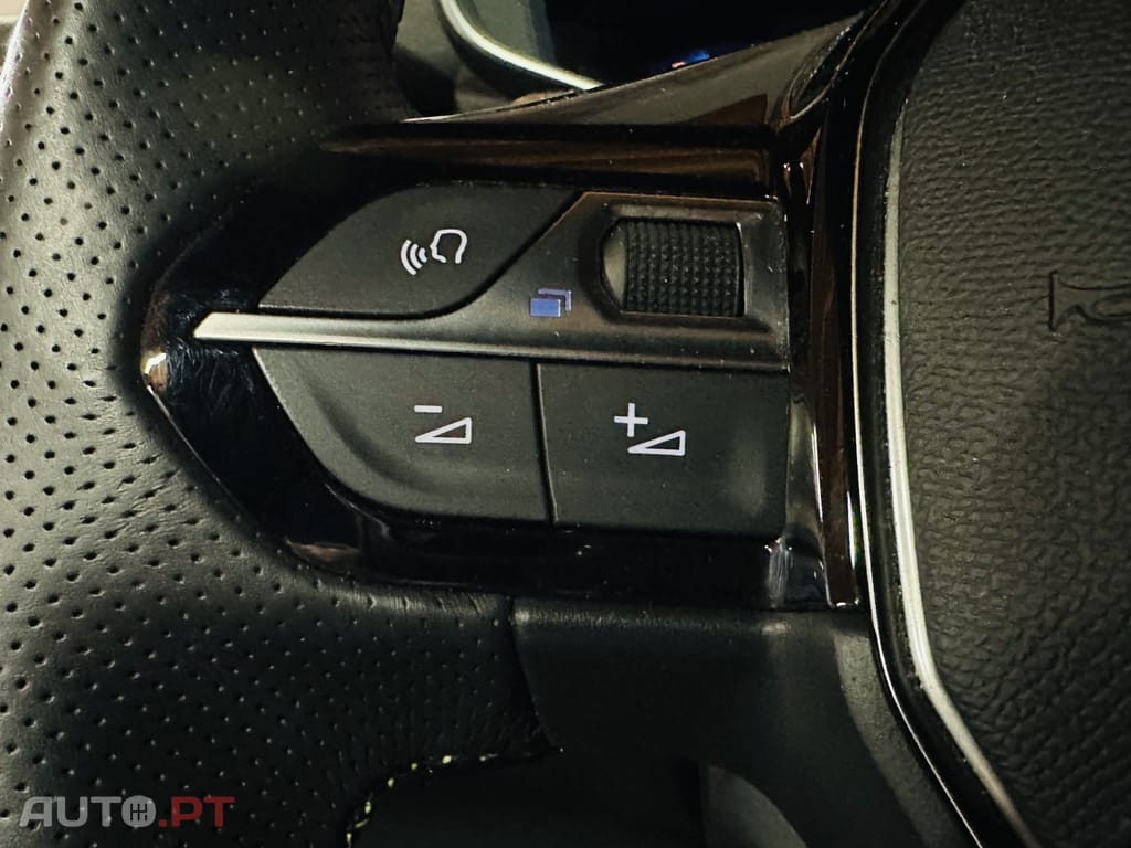 Peugeot 208 1.2 PureTech GT Line EAT8