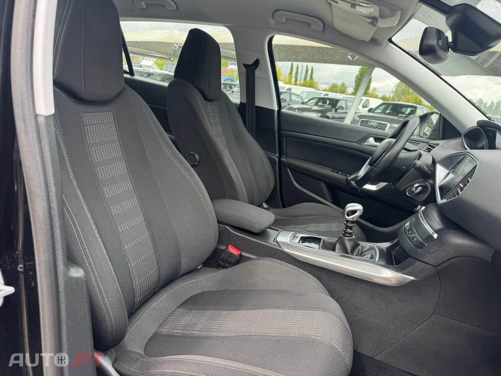 Peugeot 308 1.6 e-HDi Allure