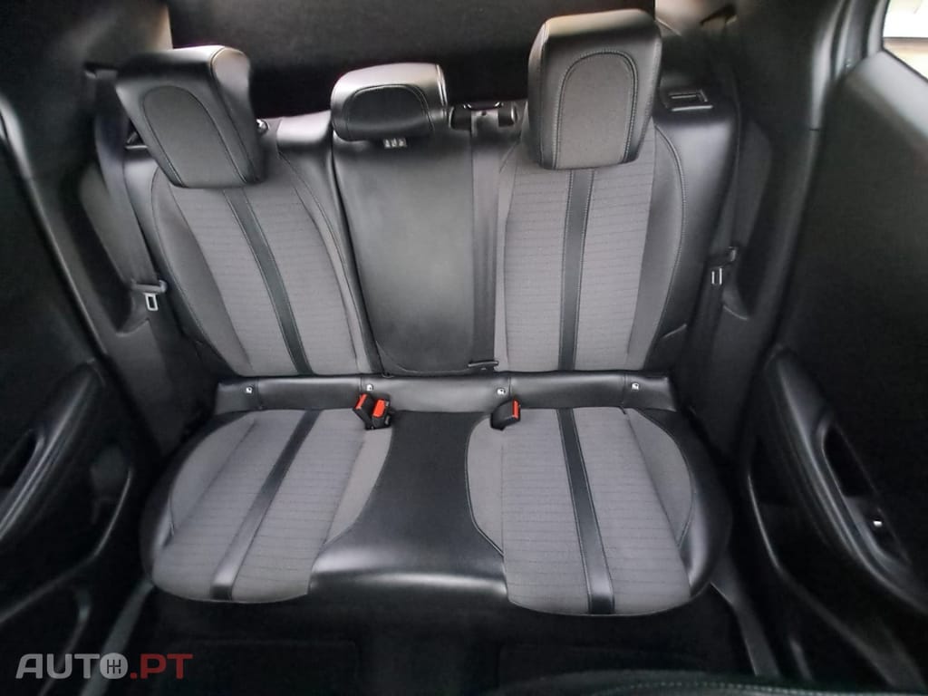 Peugeot 2008 1.2 PureTech Allure