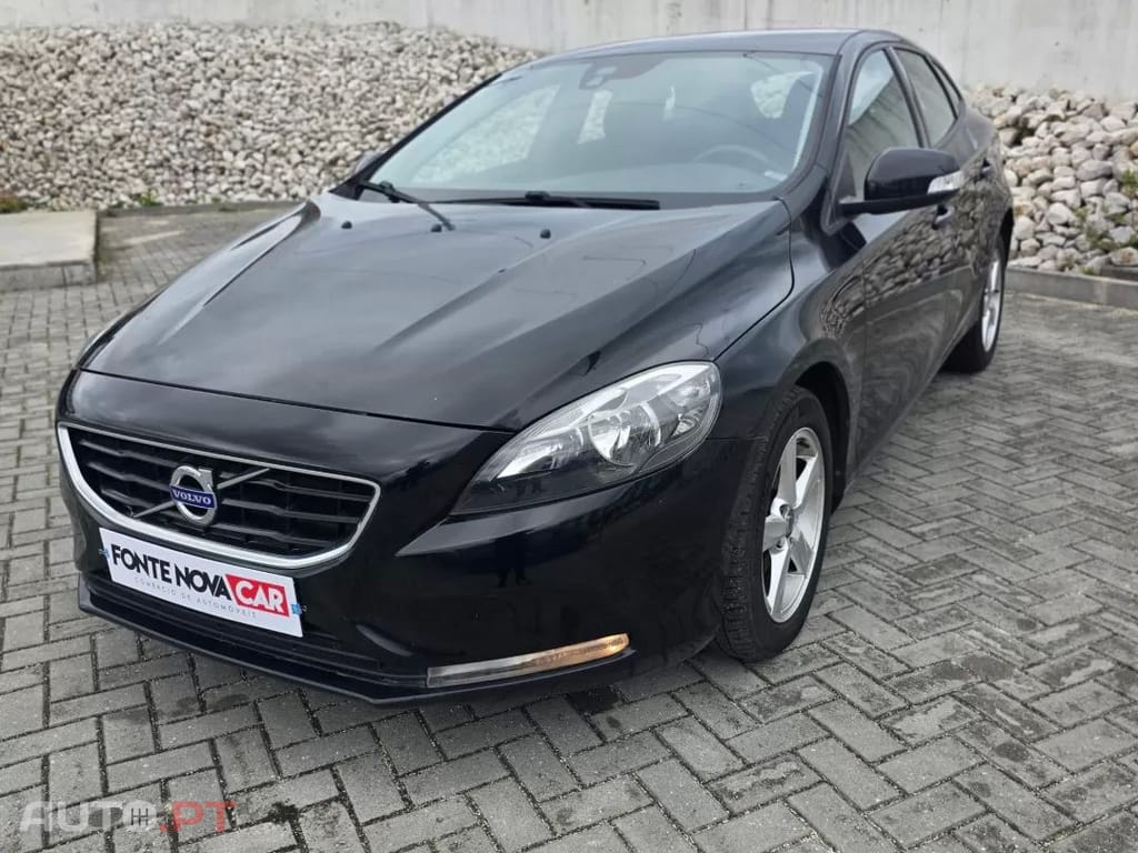 Volvo V40 2.0 D2 Kinetic Eco — fotografia 6