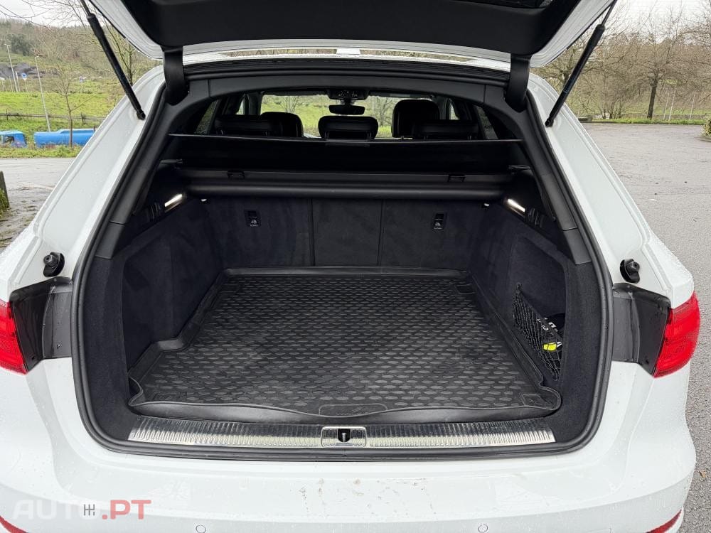 Audi A4 Avant 40 TDI quattro S line S tronic