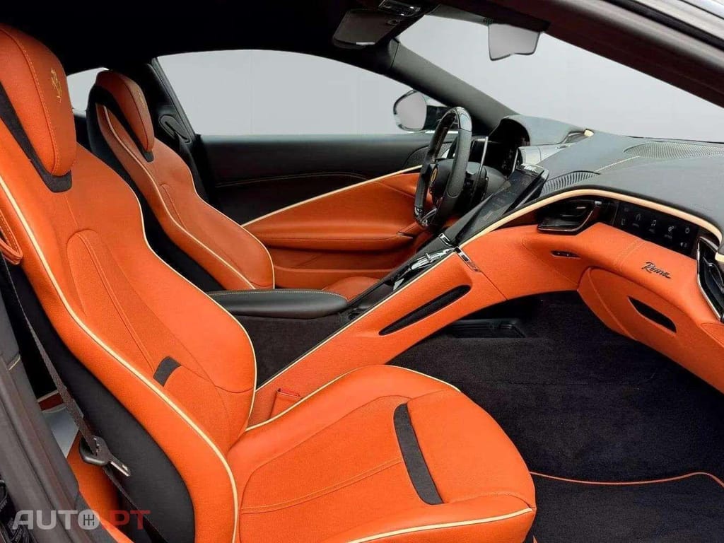 Ferrari Roma MATRIX CARBON