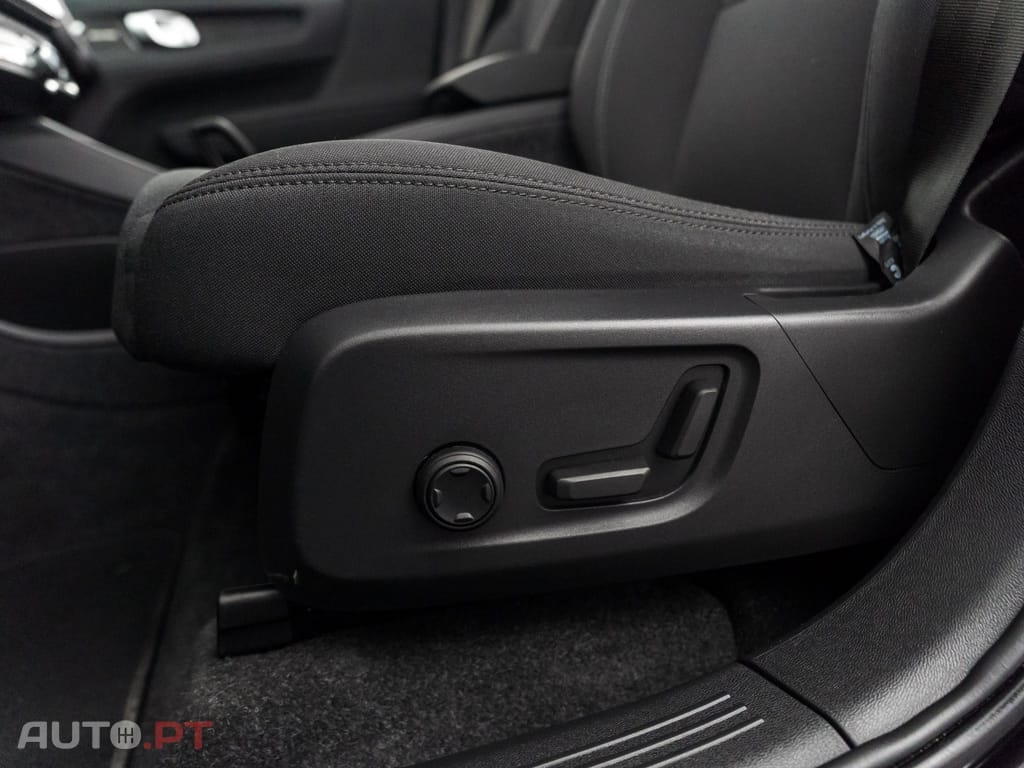 Volvo EX40 82 kWh Single Motor Extended Range Core