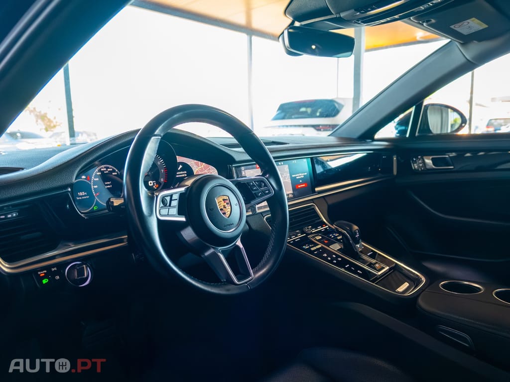 Porsche Panamera 4 Executive