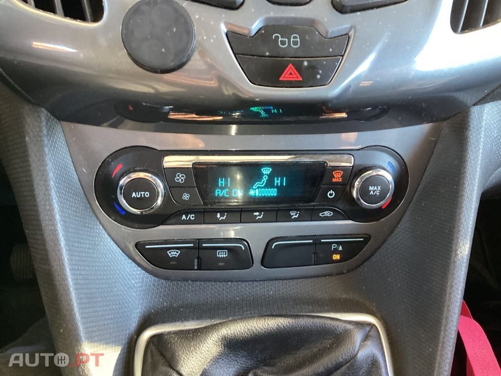 Ford Tourneo Grand 1.6 TDCi Titanium