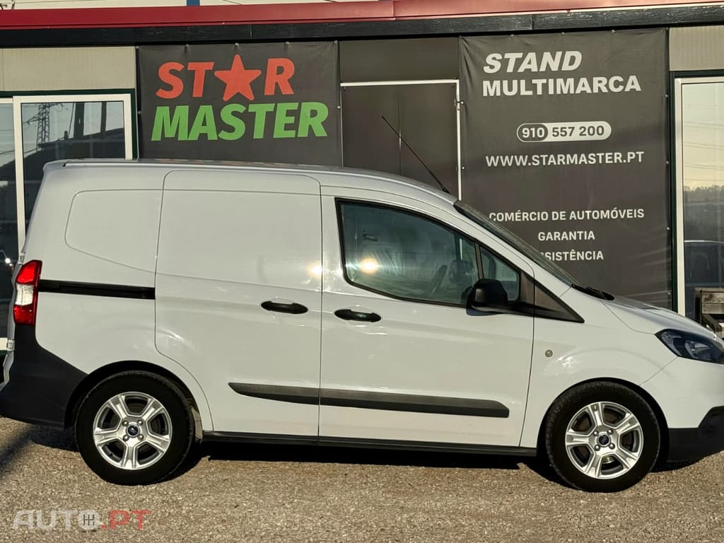 Ford Transit Courier 1.5 TDCi Trend- IVA Incluído
