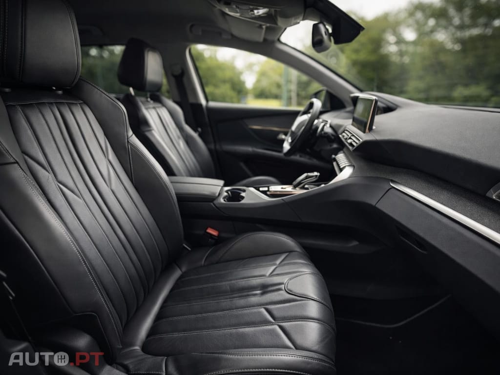 Peugeot 5008 1.5 BlueHDi Allure Pack EAT8