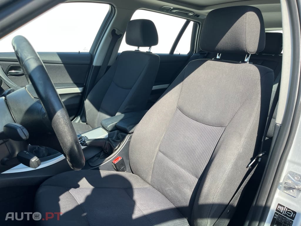 BMW 318 d Touring Line Sport