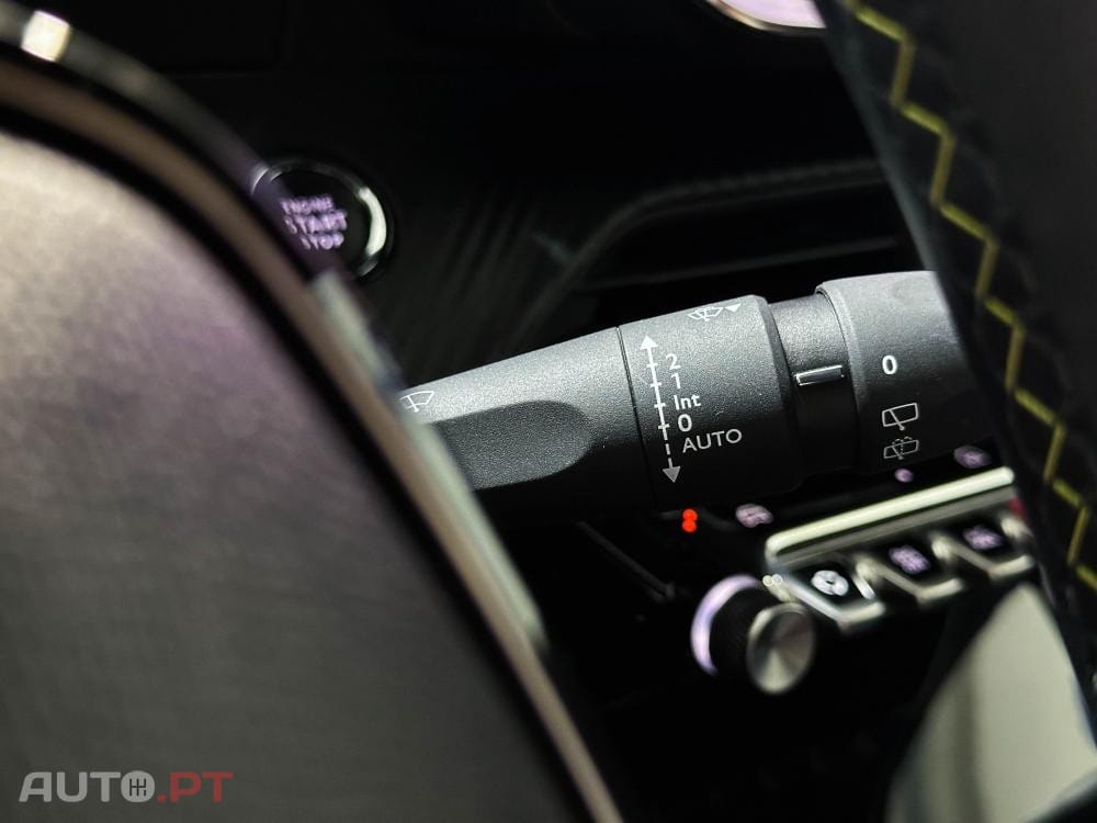 Peugeot E-2008 54 kWh GT
