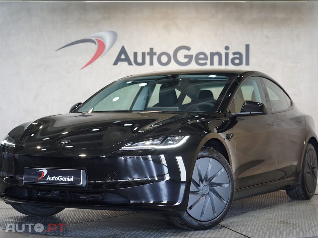 Tesla Model 3 Tração Traseira