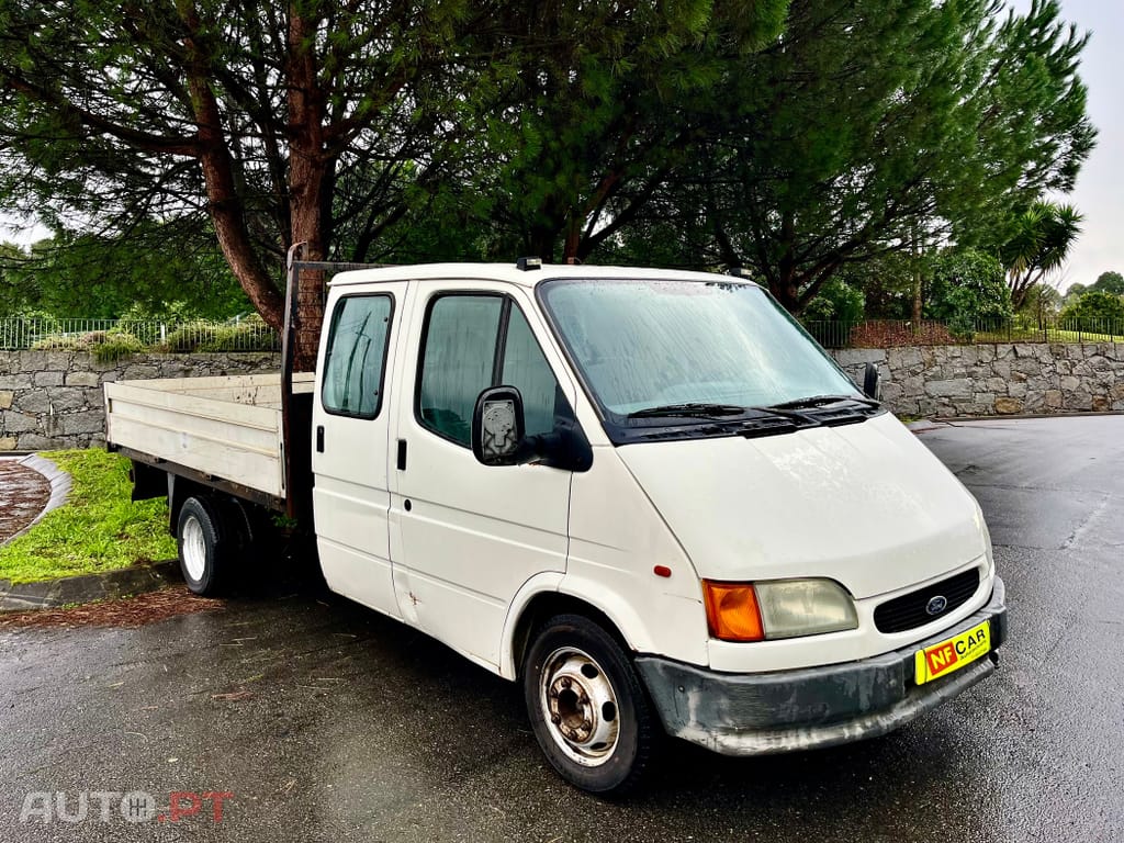 Ford Transit 7 lugares