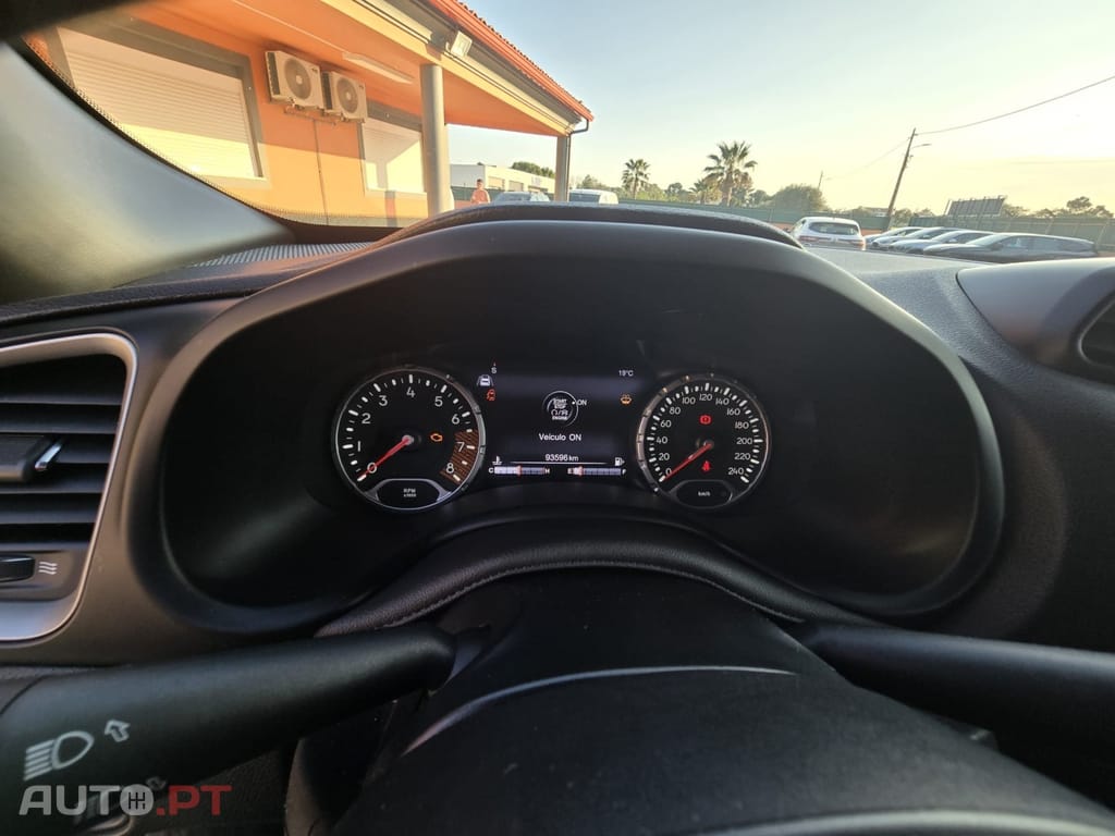 Jeep Renegade 1.0 T 80º Aniversário