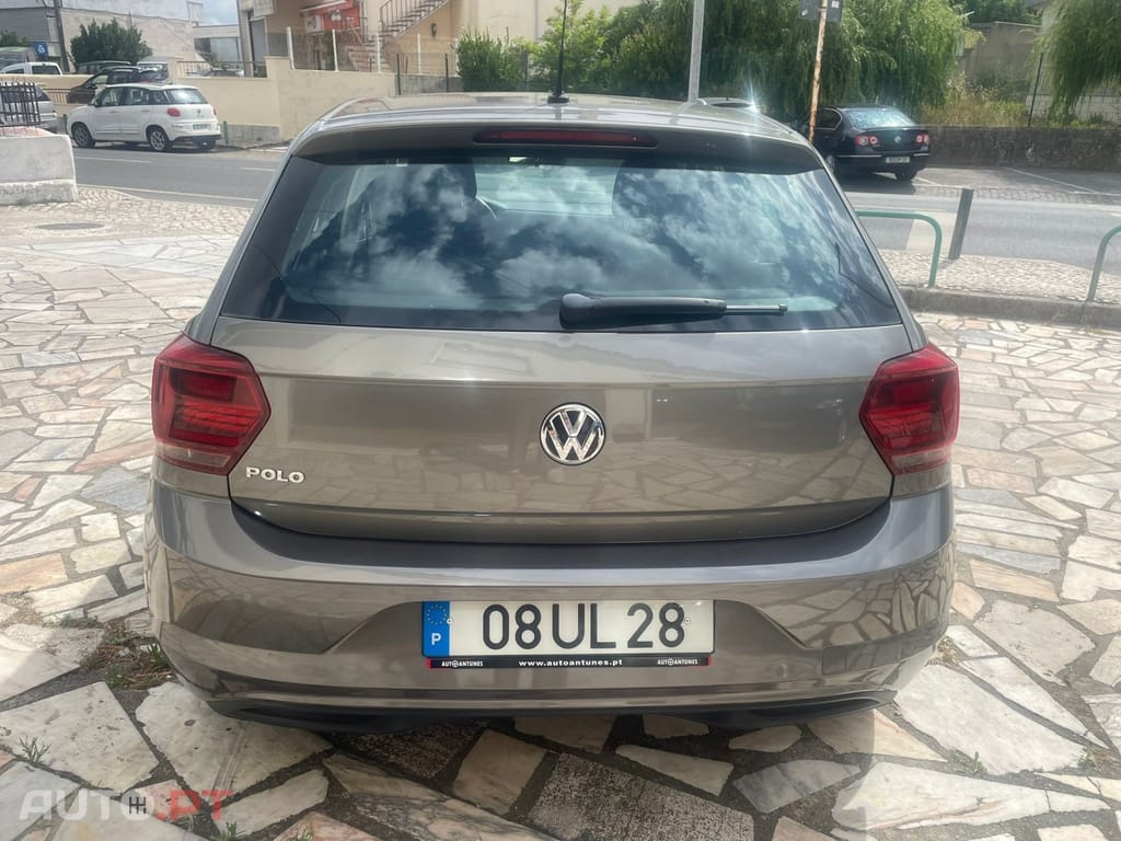 Volkswagen Polo 1.0 Confortline Nav