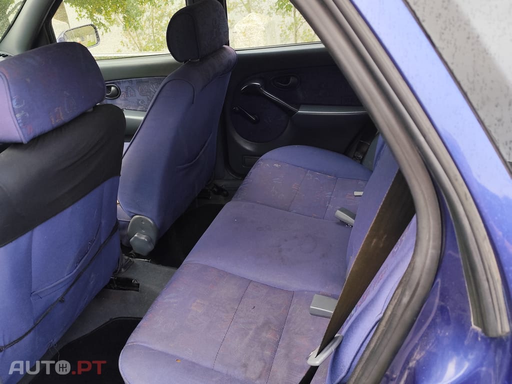 Fiat Palio Weekend 1.2